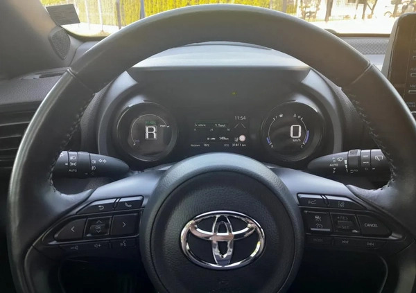 Toyota Yaris cena 67000 przebieg: 31000, rok produkcji 2021 z Kraków małe 67